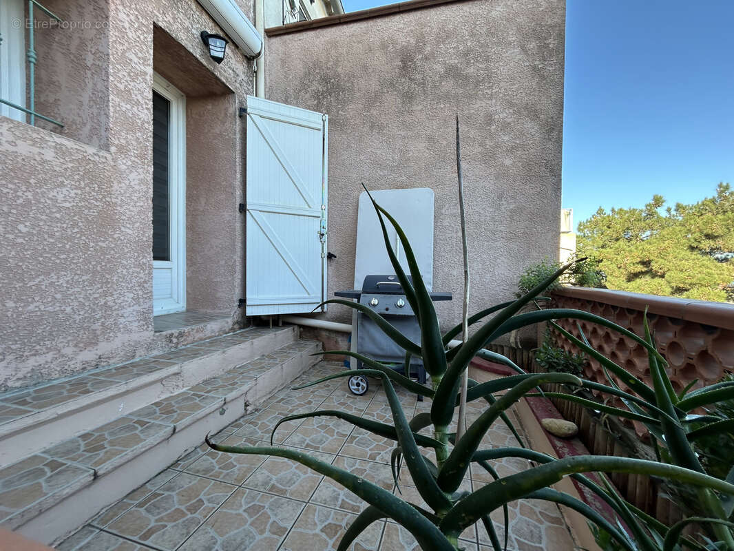 Maison à CHATEAUNEUF-LES-MARTIGUES