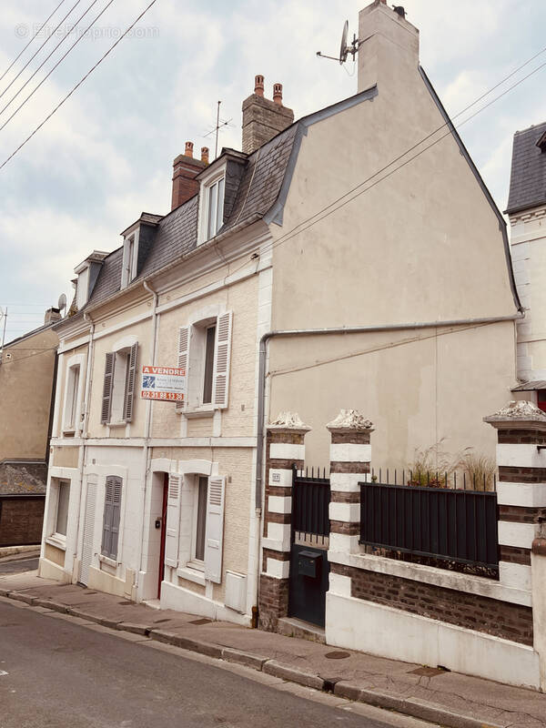 Maison à TROUVILLE-SUR-MER
