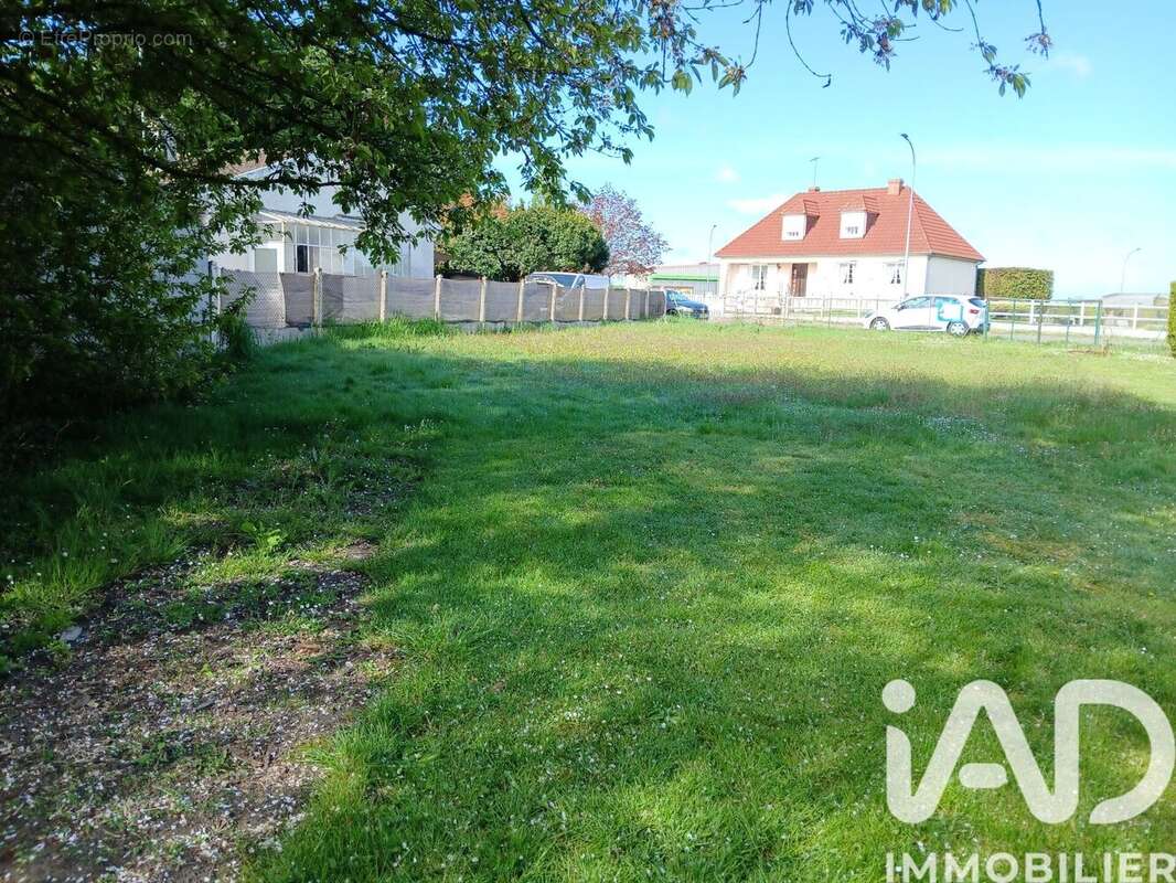 Photo 2 - Terrain à BOISCOMMUN