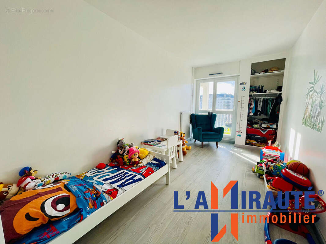 Appartement à SARTROUVILLE