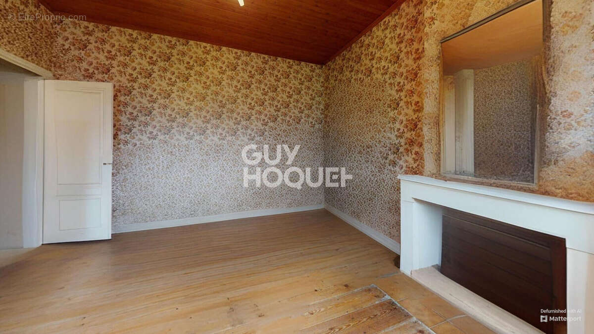 Maison à renover, sur grand terrain de 1100 m2 - photo 8