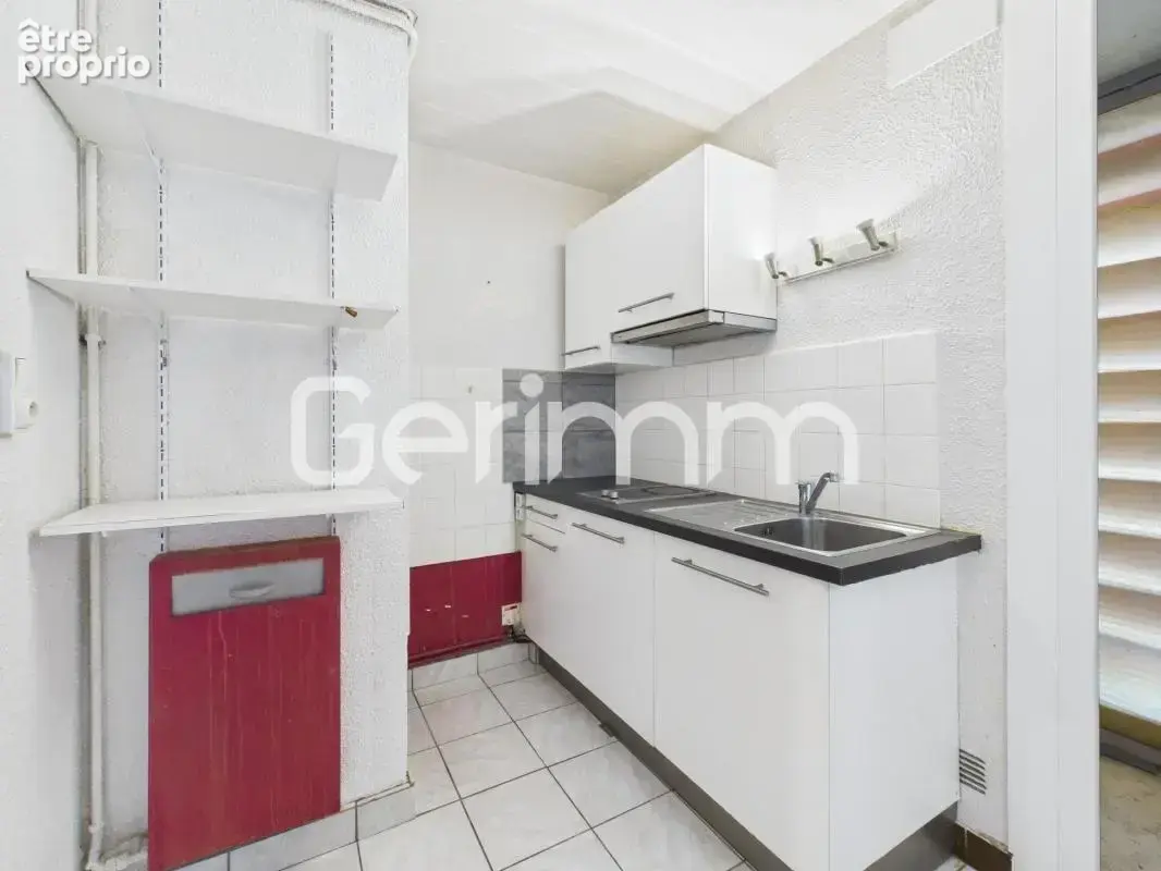 Vente - Appartement - 2 pièces + cuisine - 42,26 m² - 72 000 € - photo 4