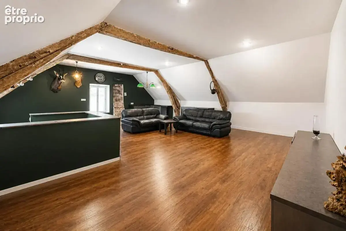 Maison familiale de 230 m² avec 5 chambres, grenier amménagé - photo 4