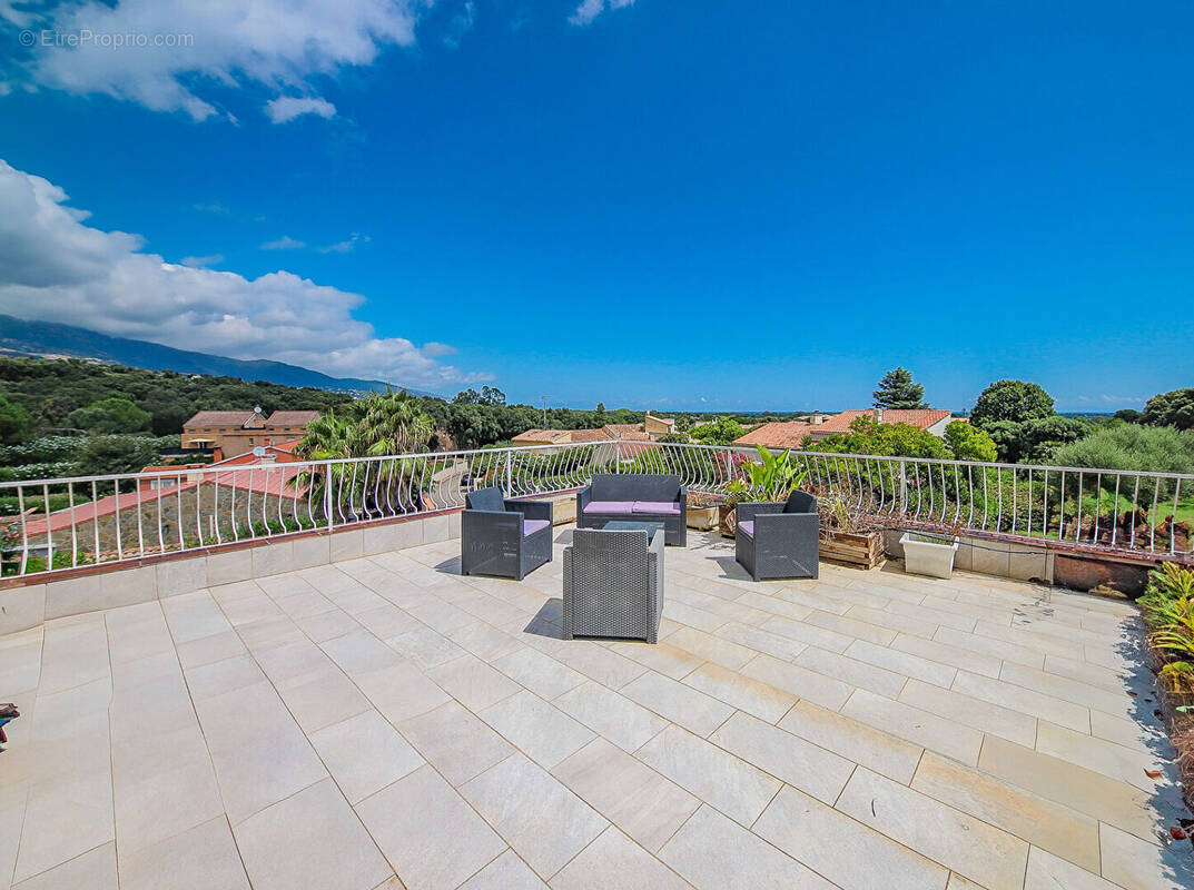 Appartement à BIGUGLIA