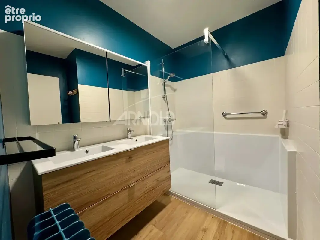 Canclaux - Appartement T2  59 m2 entièrement rénové - photo 9