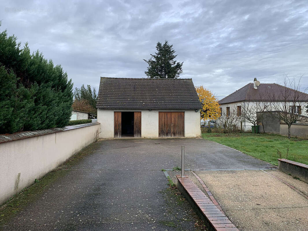 Maison à APPOIGNY