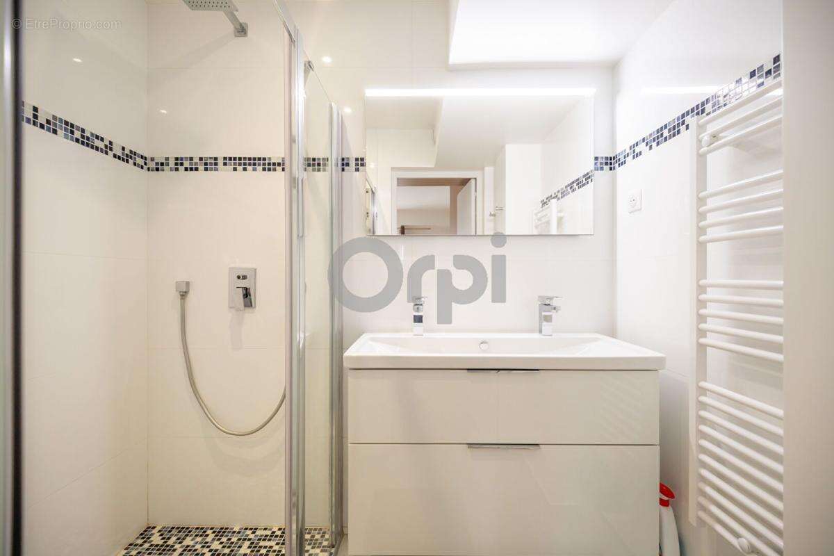 Appartement à SAINT-MAUR-DES-FOSSES