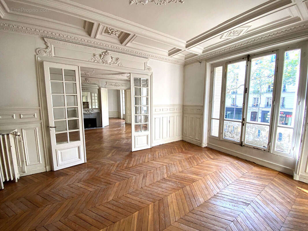 Appartement à PARIS-12E