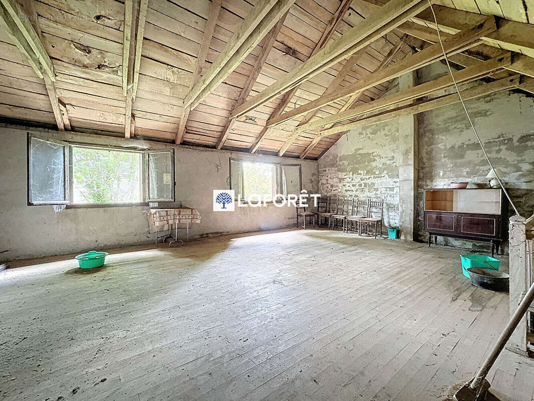 Maison à THERONDELS