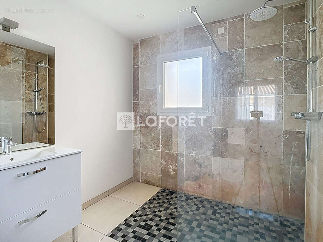 Maison à BELLEVILLE