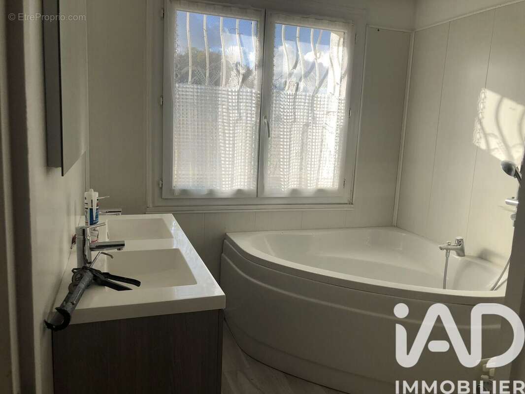 Photo 5 - Maison à VILLEGOUGE