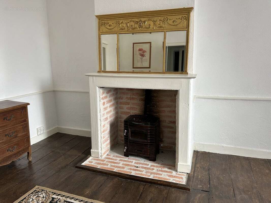 Maison à CHATELUS-MALVALEIX