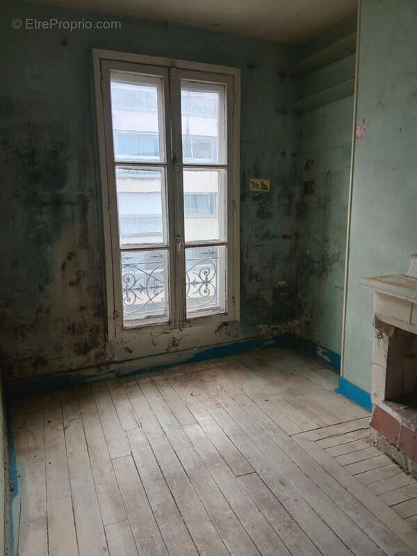 Appartement à PARIS-19E