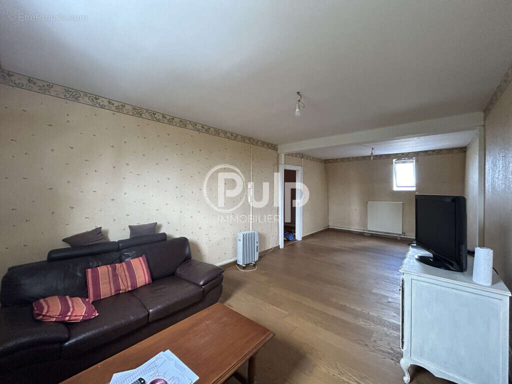 Commerce à ISBERGUES