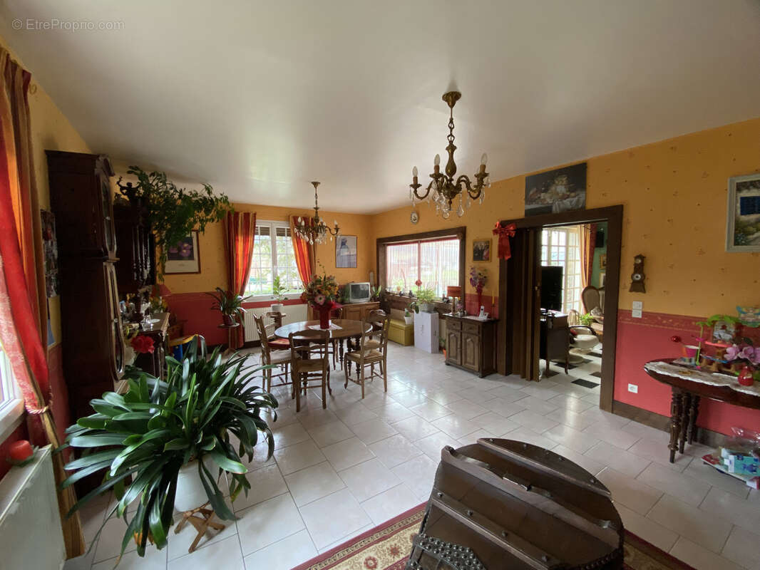 Maison à VALMONT