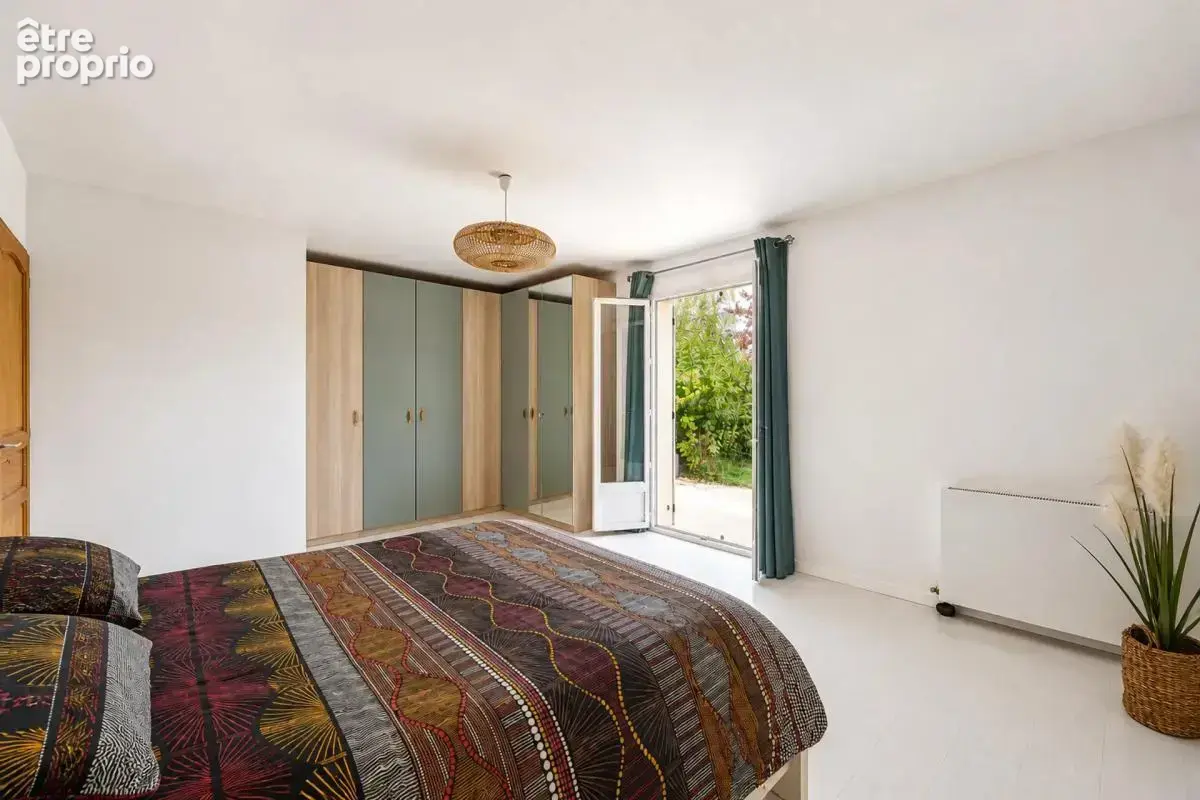 LUZARCHES – Une propriété rare au cœur de 2 646 m² de verdure - photo 10