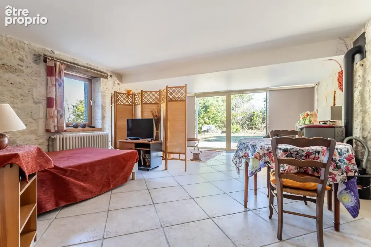 Maison de campagne avec annexe, piscine et terrain - photo 27
