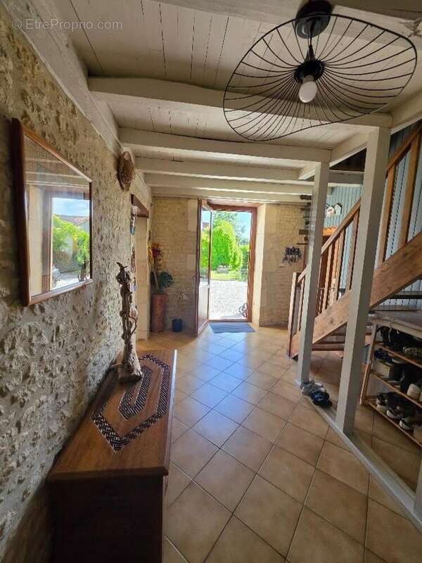 Photo 7 - Maison à ASNIERES-LA-GIRAUD