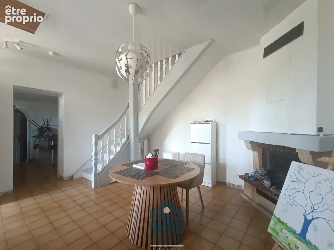 Maison 4 pièces avec jardin et garage - photo 3