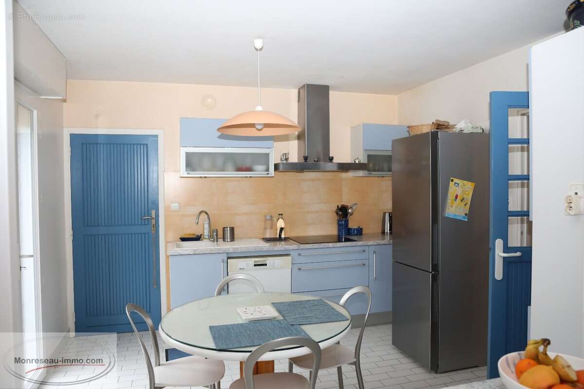 Maison à CHEVAGNY-LES-CHEVRIERES