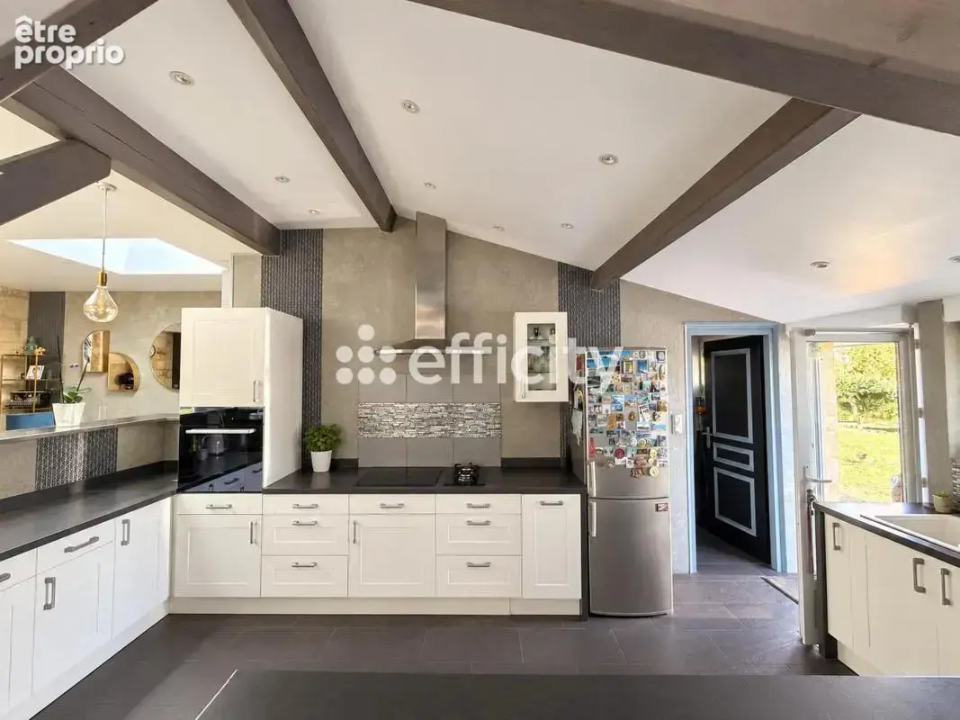 Maison 5 pièces 220 m² à vendre à Puisseguin (33570) - photo 3