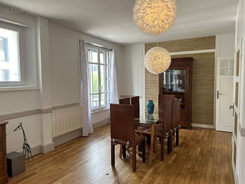 Rare a vannes (56)- centre appartement de charme 107 m²  avec stationnement privatif (56) - photo 6
