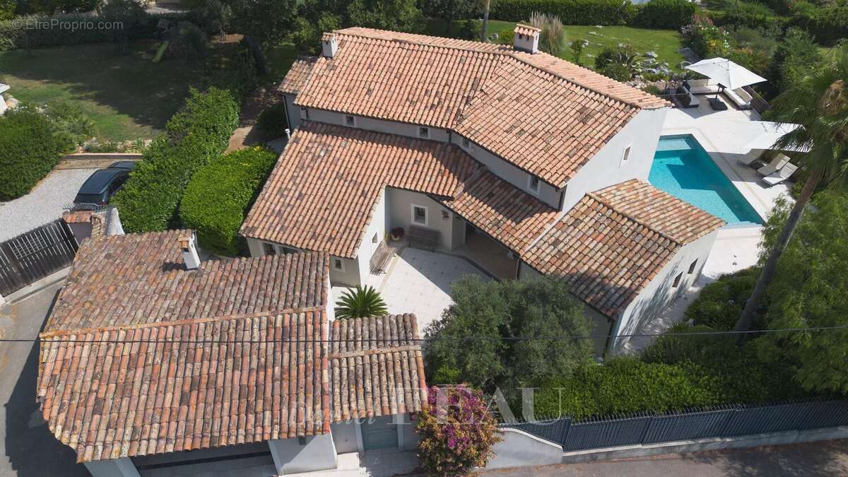 Biot - Maison de charme avec vue panoramique - photo 11