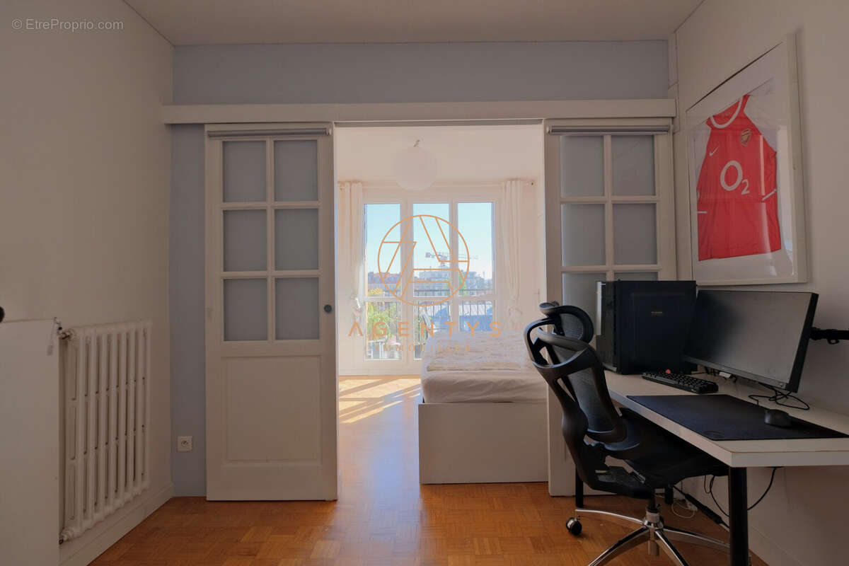 Appartement à SAINT-MAUR-DES-FOSSES