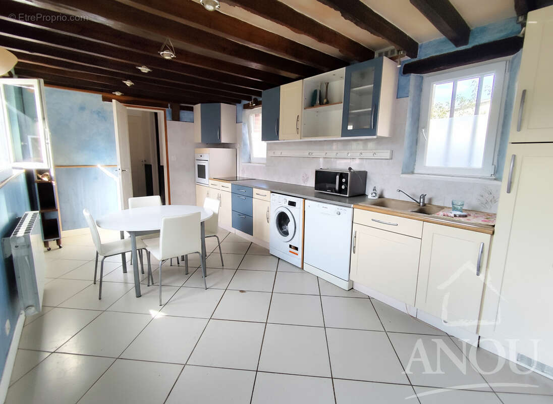 Maison à LES AUTELS-VILLEVILLON