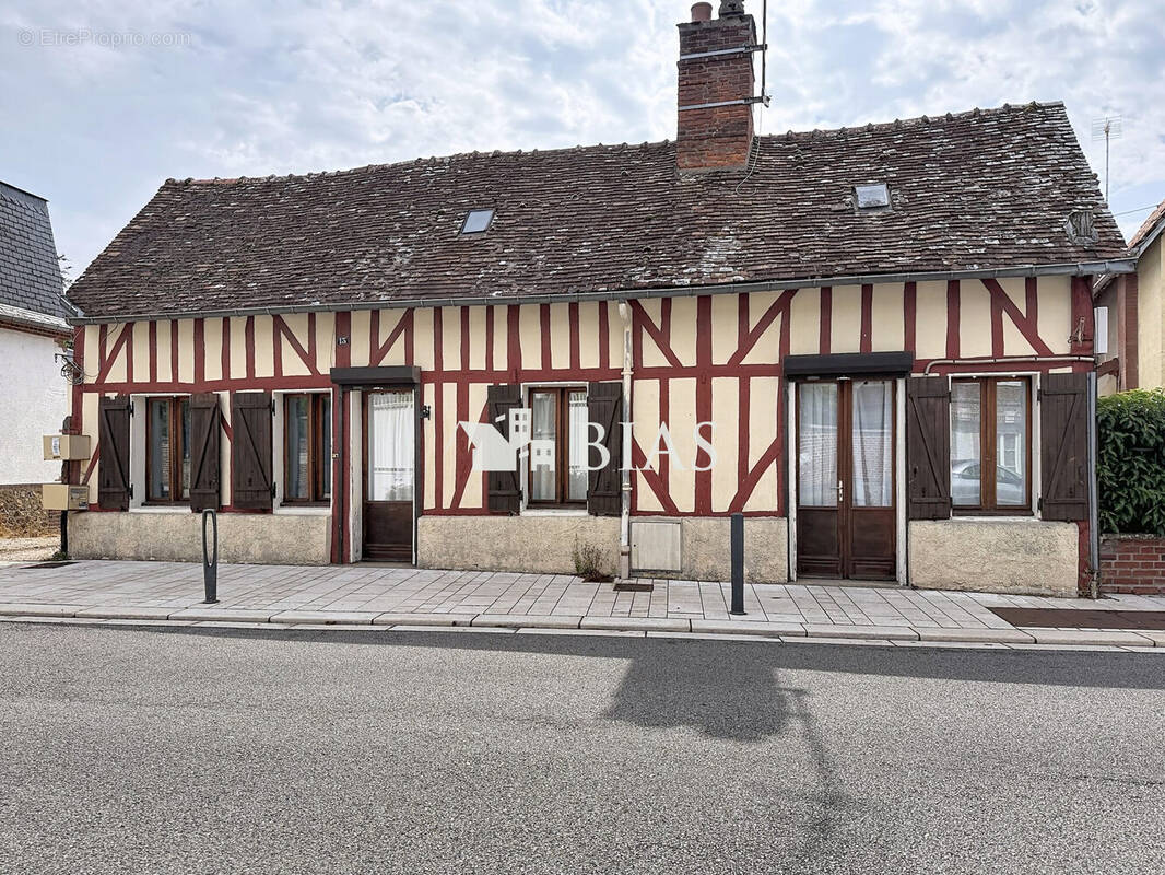 Maison à BEAUMONT-LE-ROGER