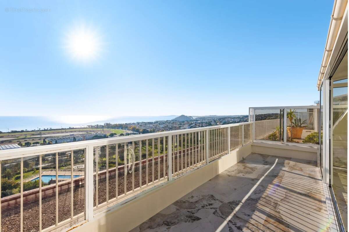 Appartement à CAGNES-SUR-MER
