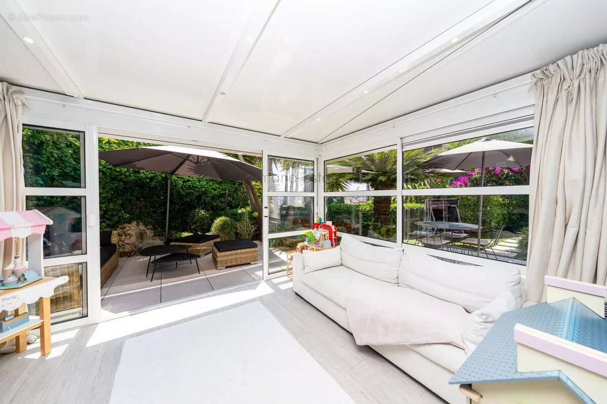 Appartement - villa - le cannet mairie - photo 8
