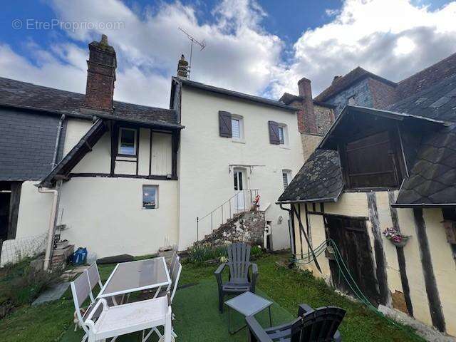 Maison 91 m² à Glos  - photo 2