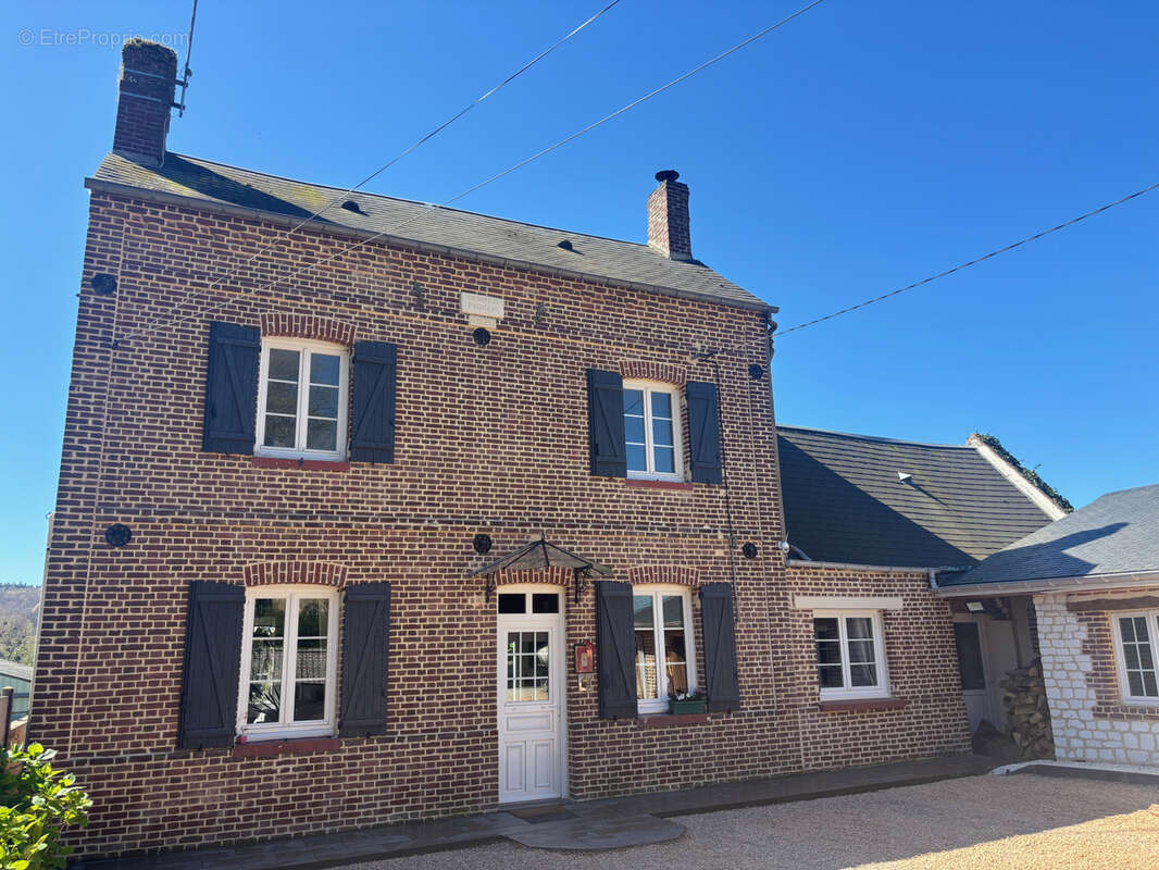 Maison à BOUVAINCOURT-SUR-BRESLE