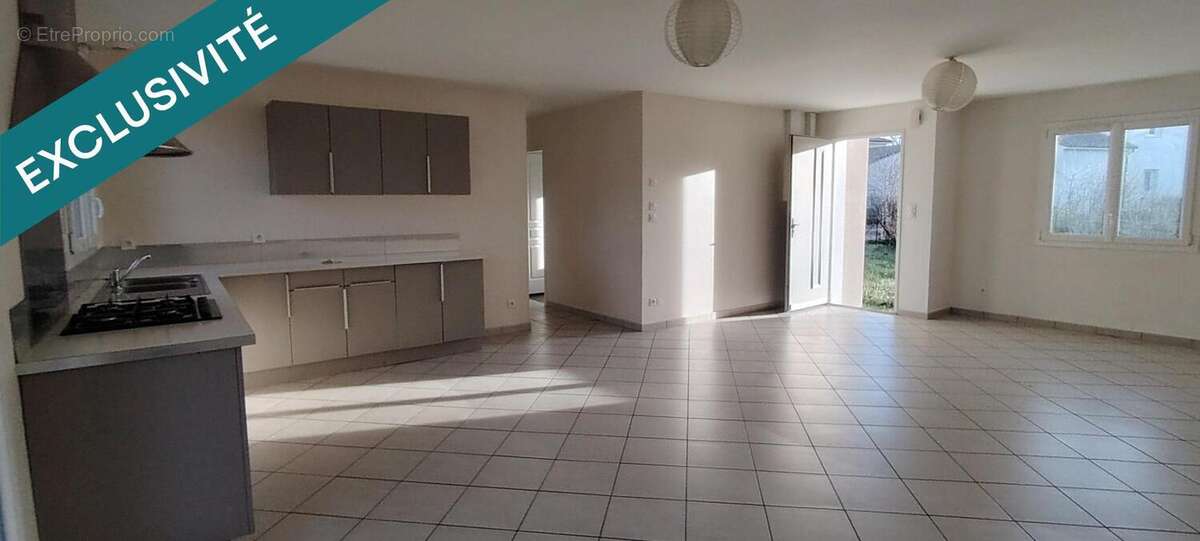 Photo 4 - Maison à FONTAINE-LE-COMTE