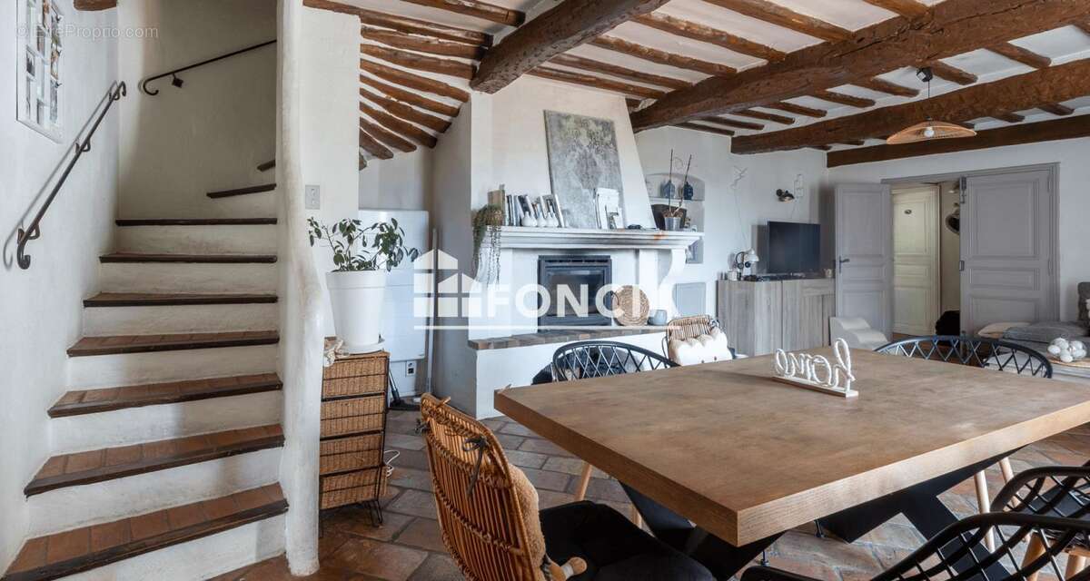 Maison à AURIBEAU-SUR-SIAGNE