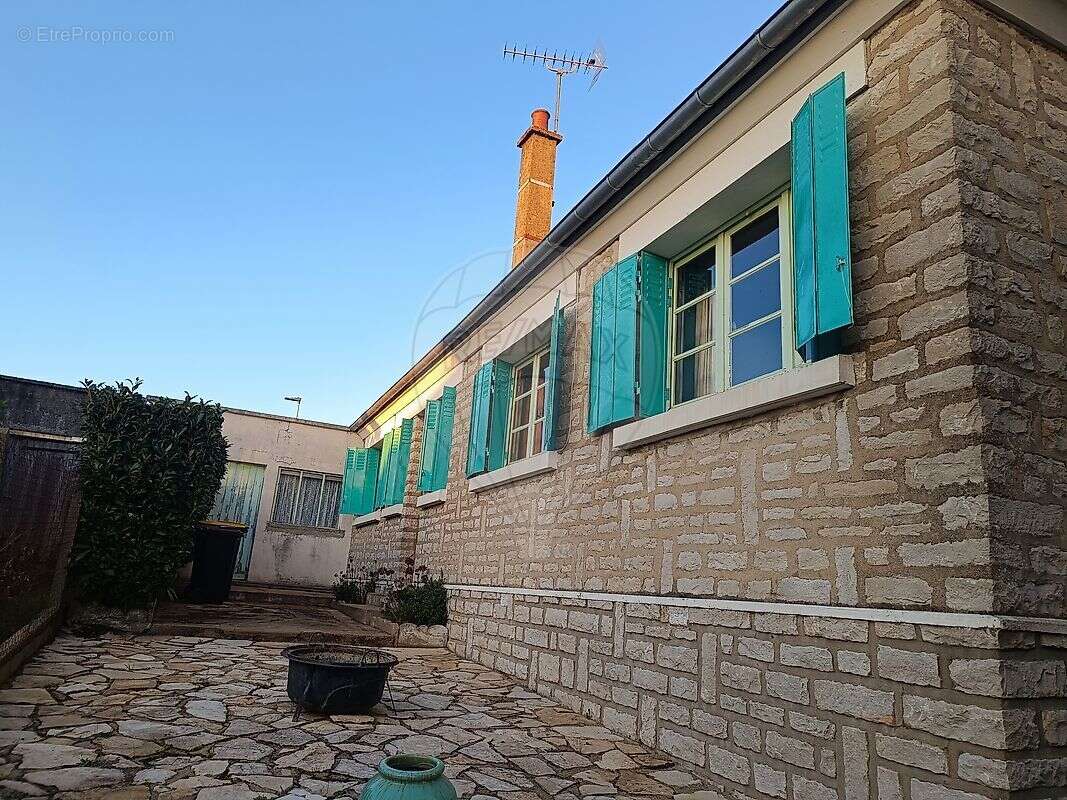 Maison à IMPHY