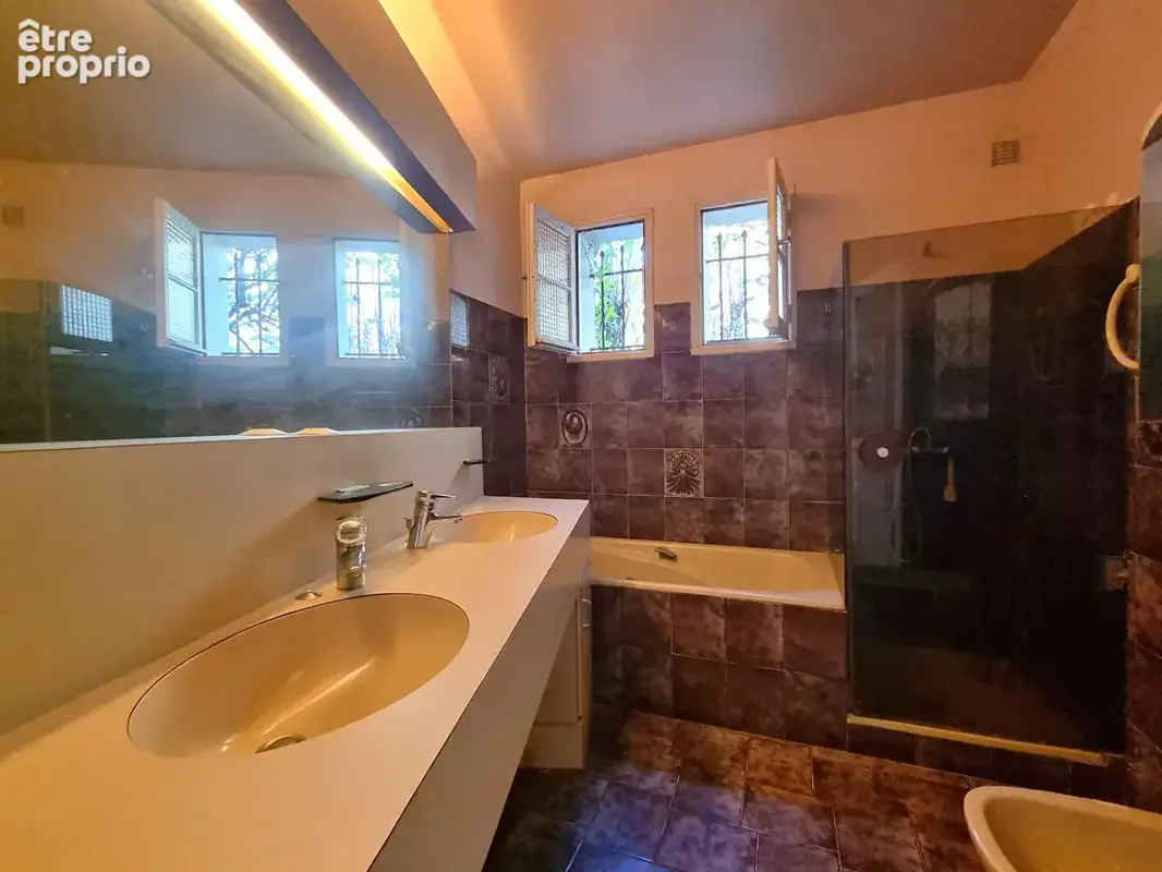 Maison à vendre à Saint Etienne de Montluc - 6 pièces, 113 m², terrain 2180 m² - photo 7