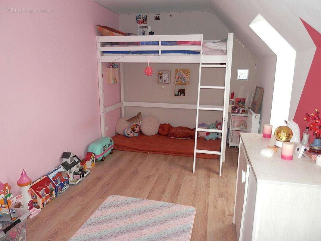 Maison à POIX-DE-PICARDIE