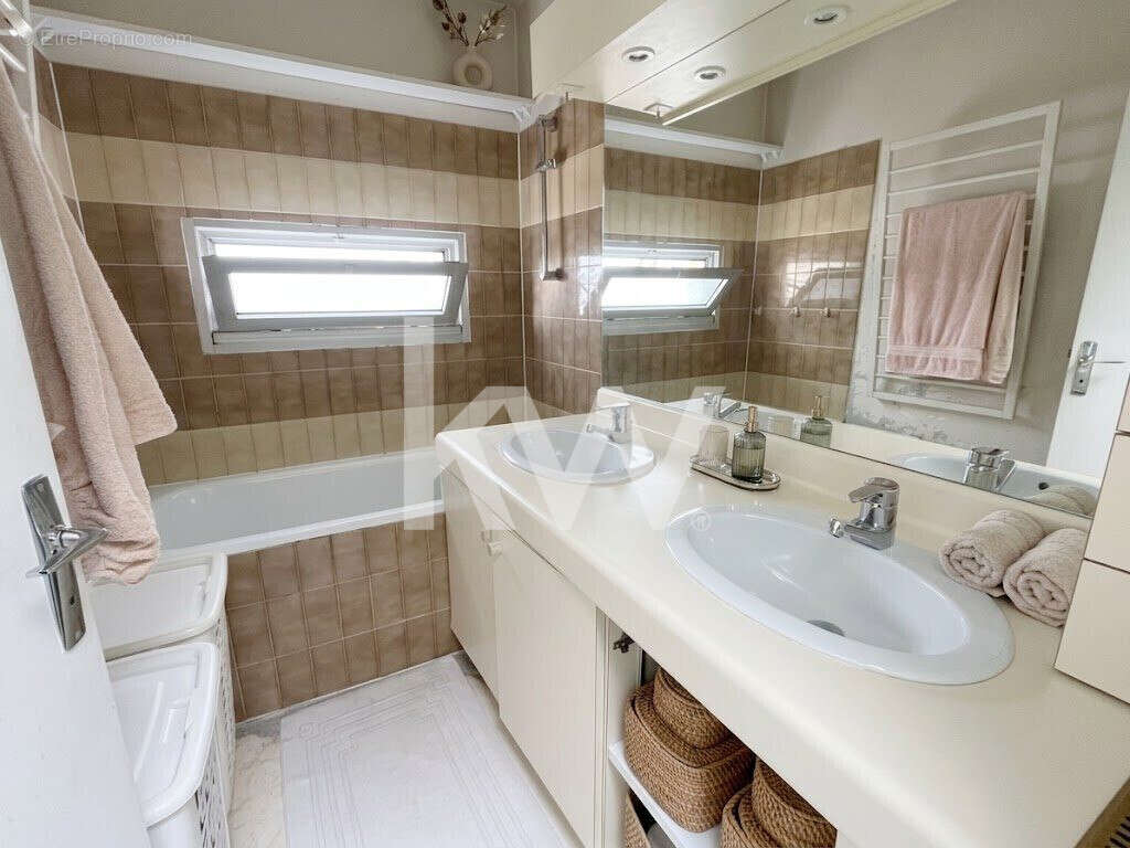 Appartement 102 m² à Courbevoie  - photo 7
