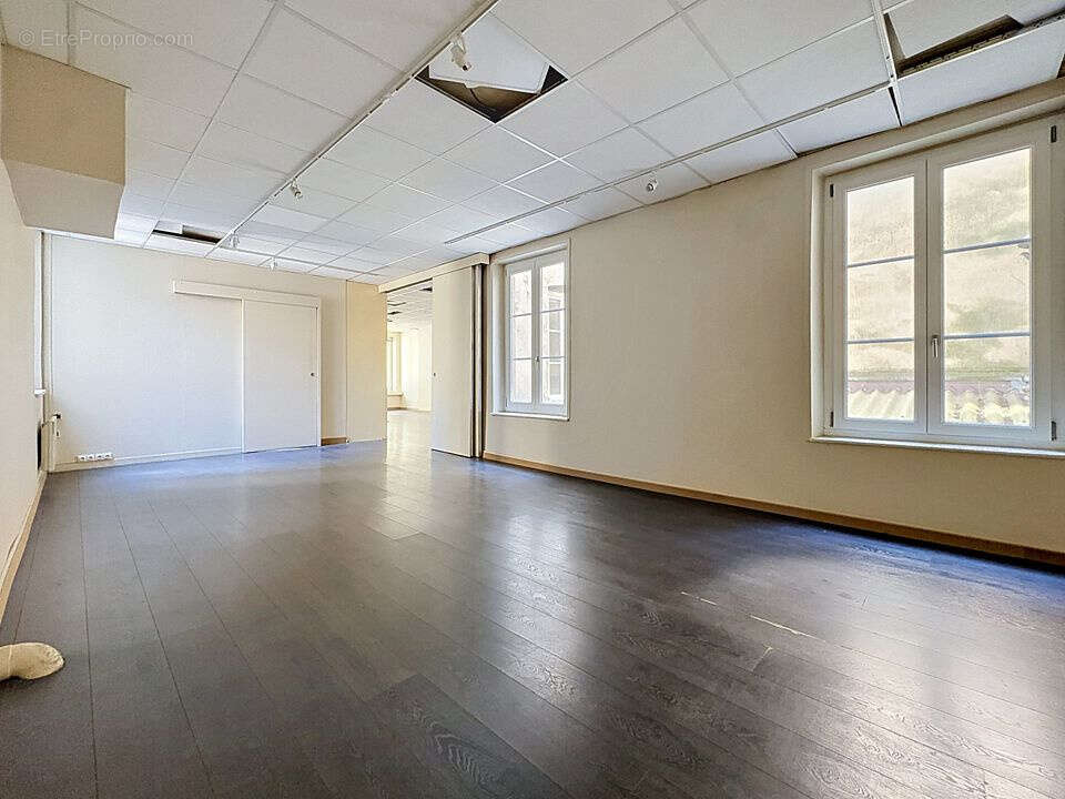 Nancy Centre   Plateau de 101,30 m2 à rénover avec terrasse intérieure de 21 m2 - photo 7