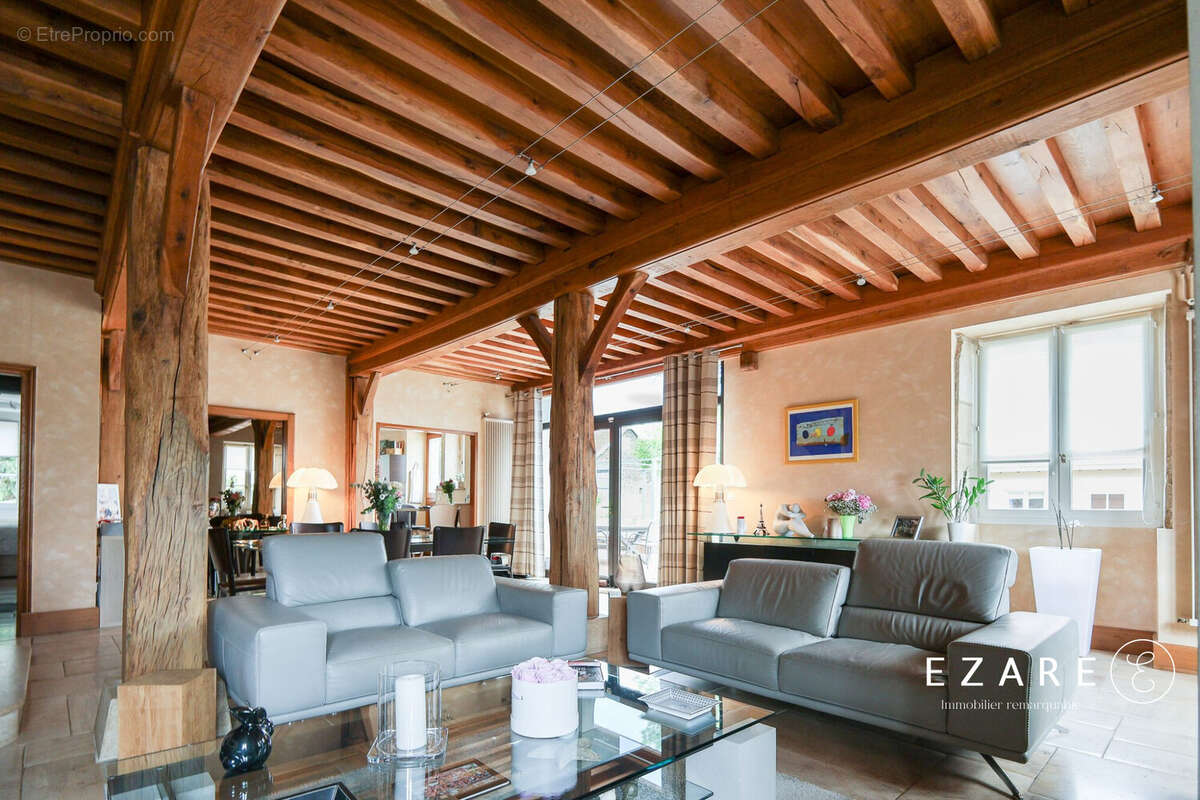 Maison à MONTIGNY-SAINT-BARTHELEMY