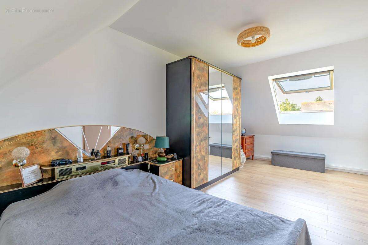 Maison à GOUSSAINVILLE