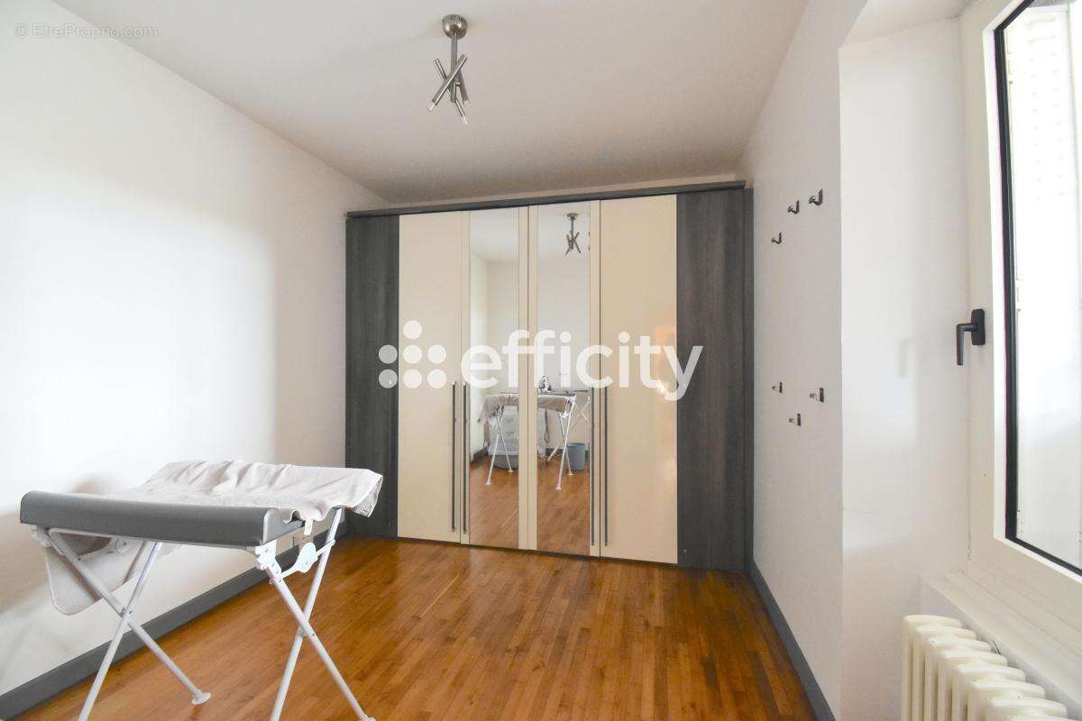 Maison à VAL-D&#039;IZE