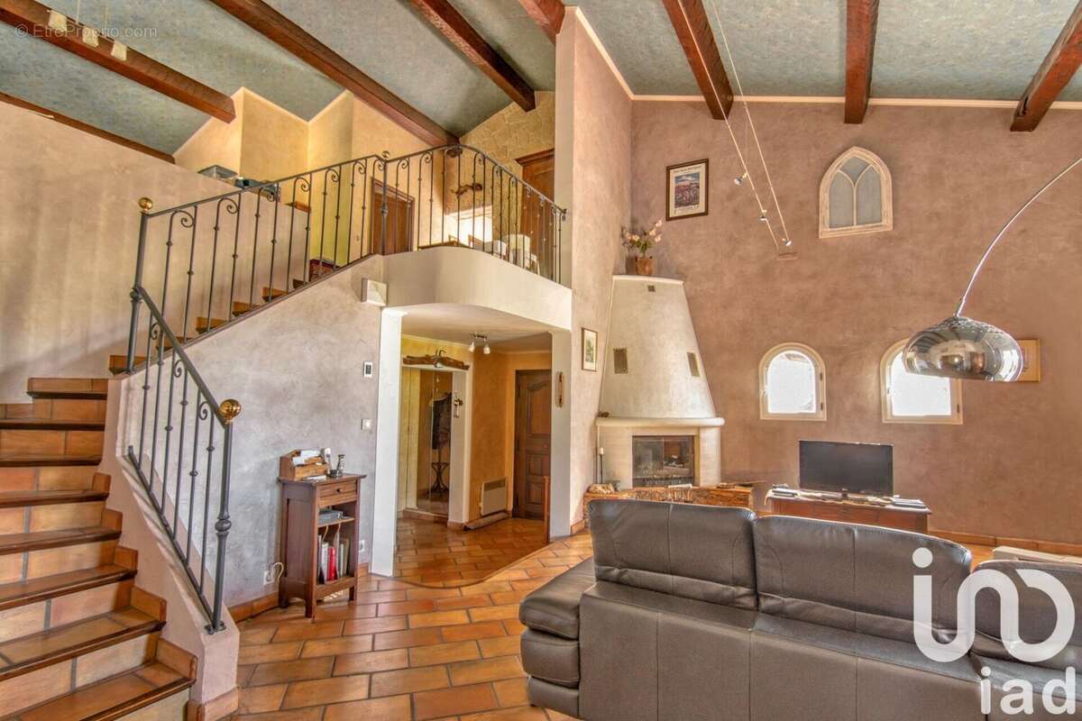 Photo 2 - Maison à SOLLIES-PONT