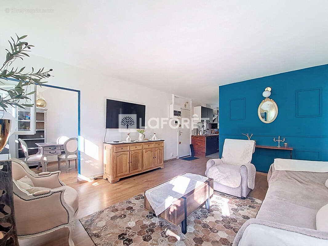 Appartement à VERNEUIL-SUR-SEINE