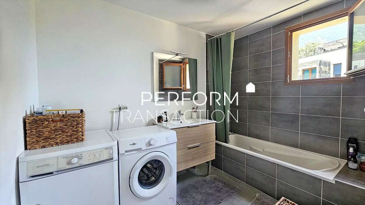 Appartement 3 pièces de 66m2 avec une terrasse de 15m2 - photo 9