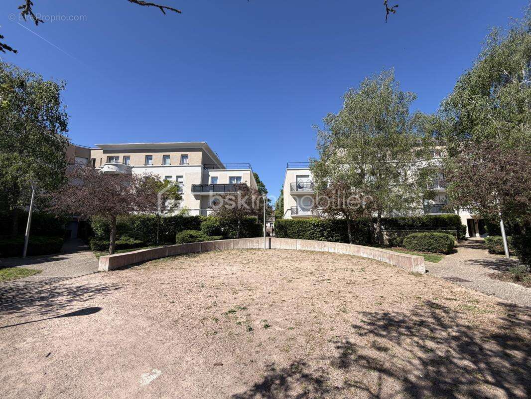 Appartement à MOISSY-CRAMAYEL