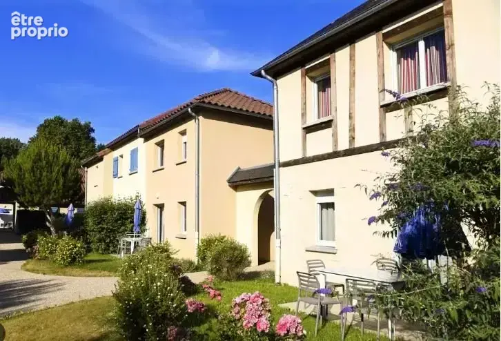 INVESTISSEMENT LOCATIF  MONTIGNAC  Résidence de tourisme Le Hameau du Moulin  7.49 % de rentabilité - photo 2