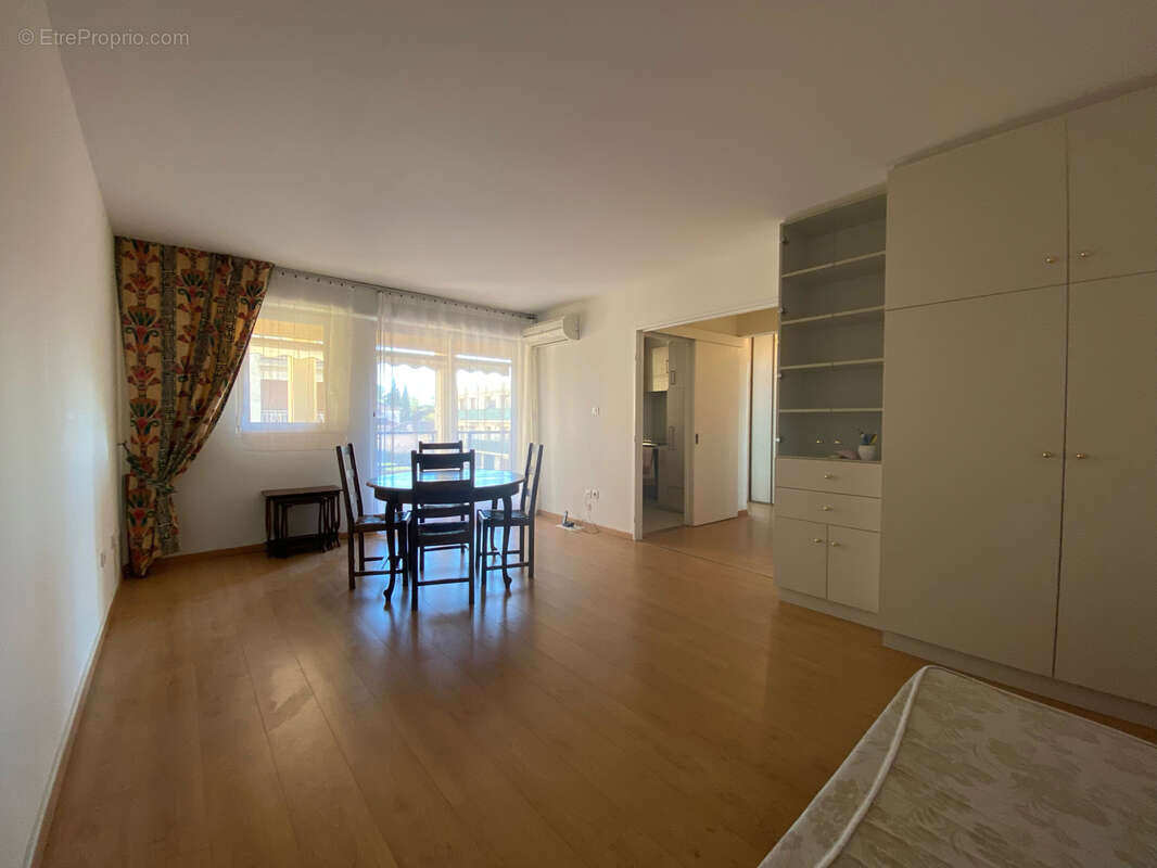 Appartement à AIX-EN-PROVENCE